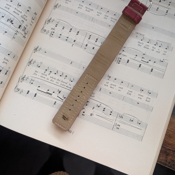 Jules And James gold Watch with Snake Print Strap - Picture 12 of 13